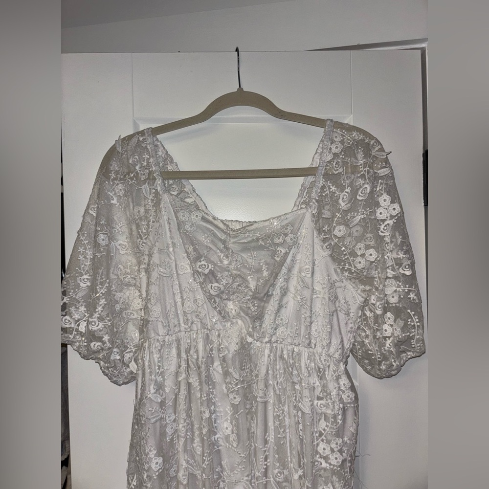 Arula White Lace Dress with Floral Embroidery